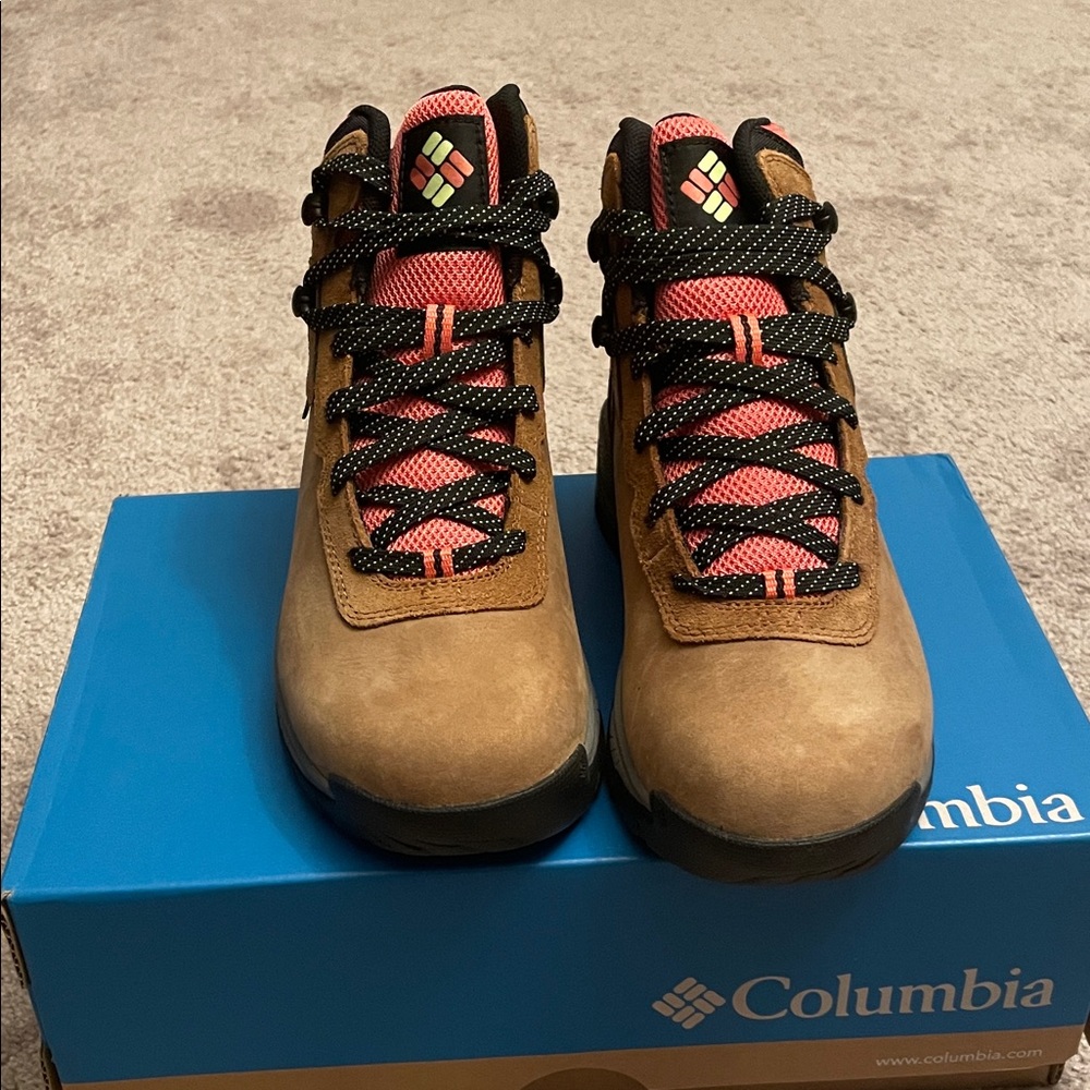 Columbia Newton Ridge BC NB Women’s size 8